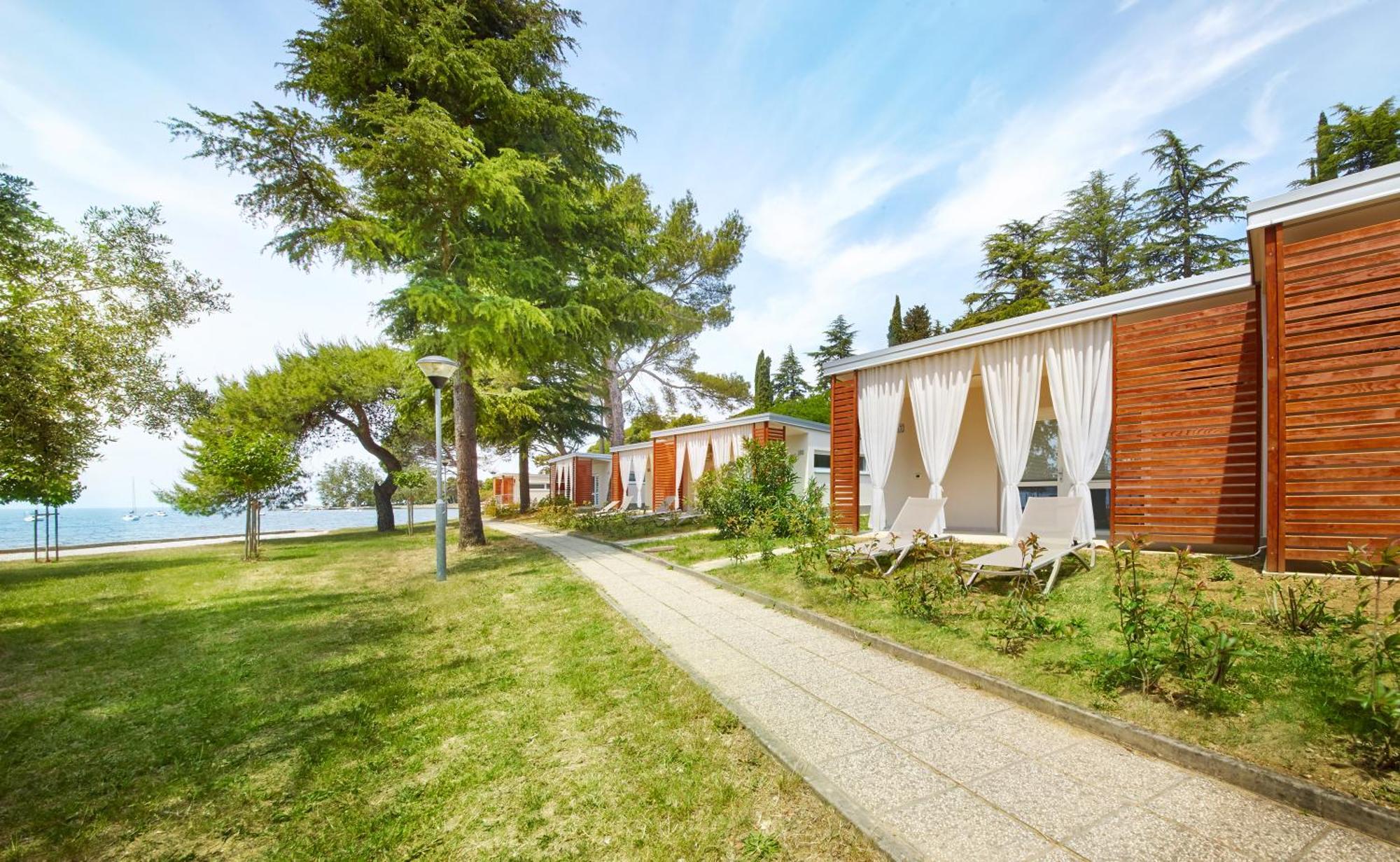 Adria Apartments - Hotel & Resort Adria Анкаран Екстериор снимка